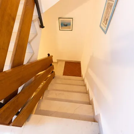 Apartman 3 Bedroom Awesome In *